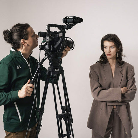 BOYA BY-C03 Camera Shoe Shockmount for Shotgun Microphones 1" to 2" in Diameter (Fits the Zoom H1)