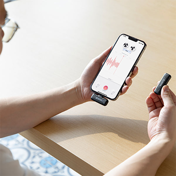 BOYA BY-WM3T2-D2 Digital True-Wireless Microphone for iOS Devices