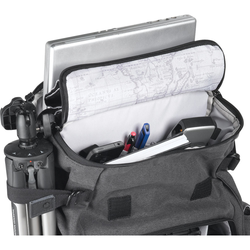 National Geographic NG W5071 Walkabout Medium Rucksack (Gray)